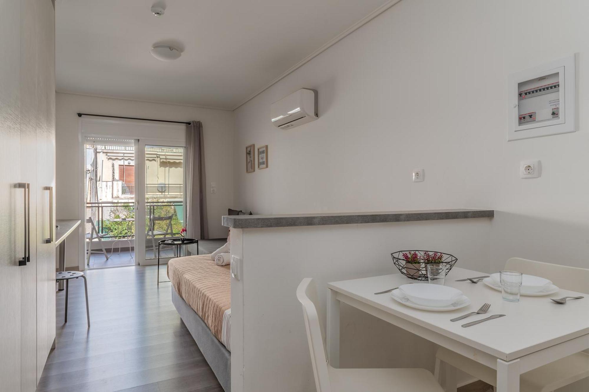 Elvita 4 * Athens