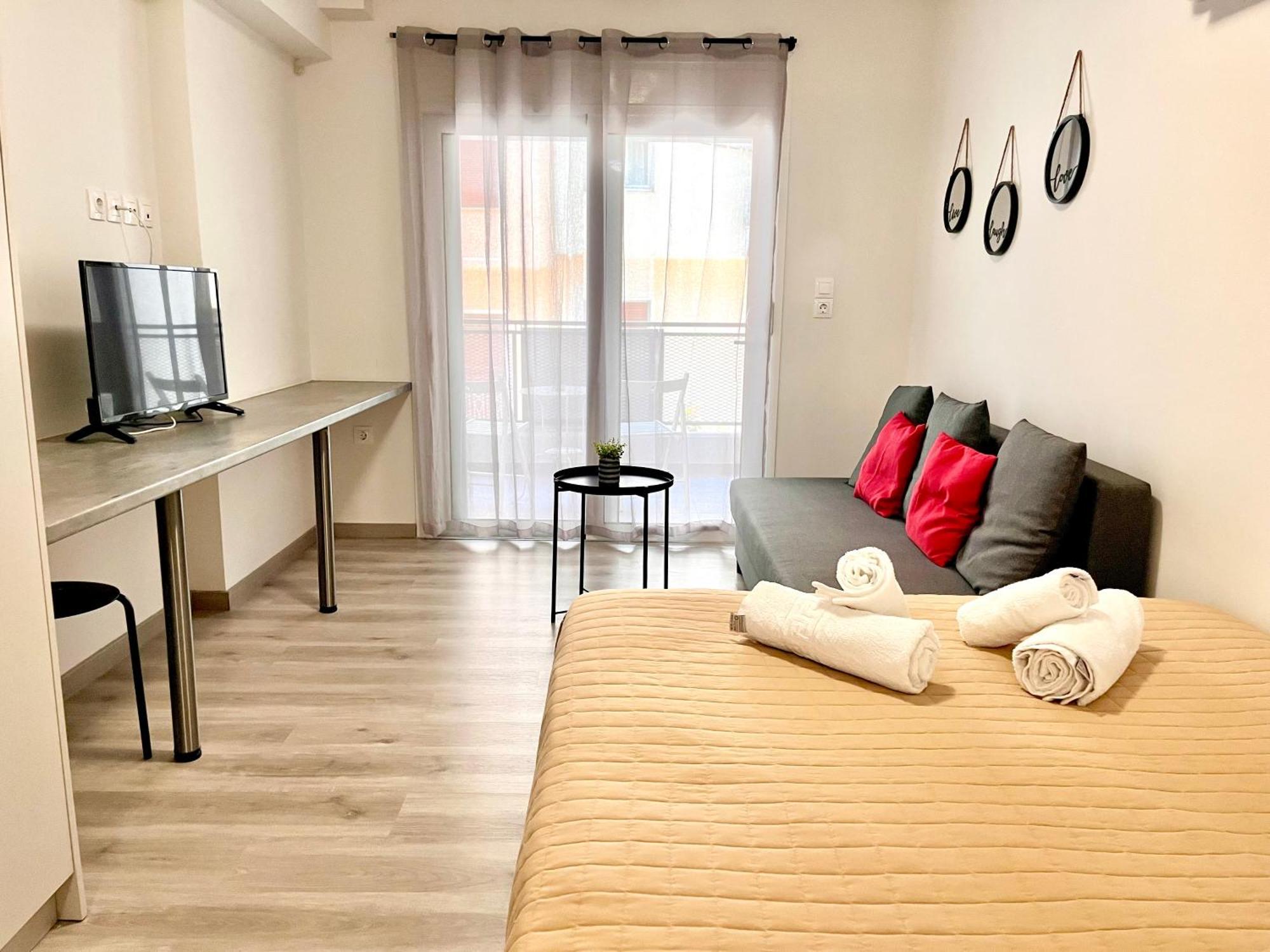 Elvita 4 *