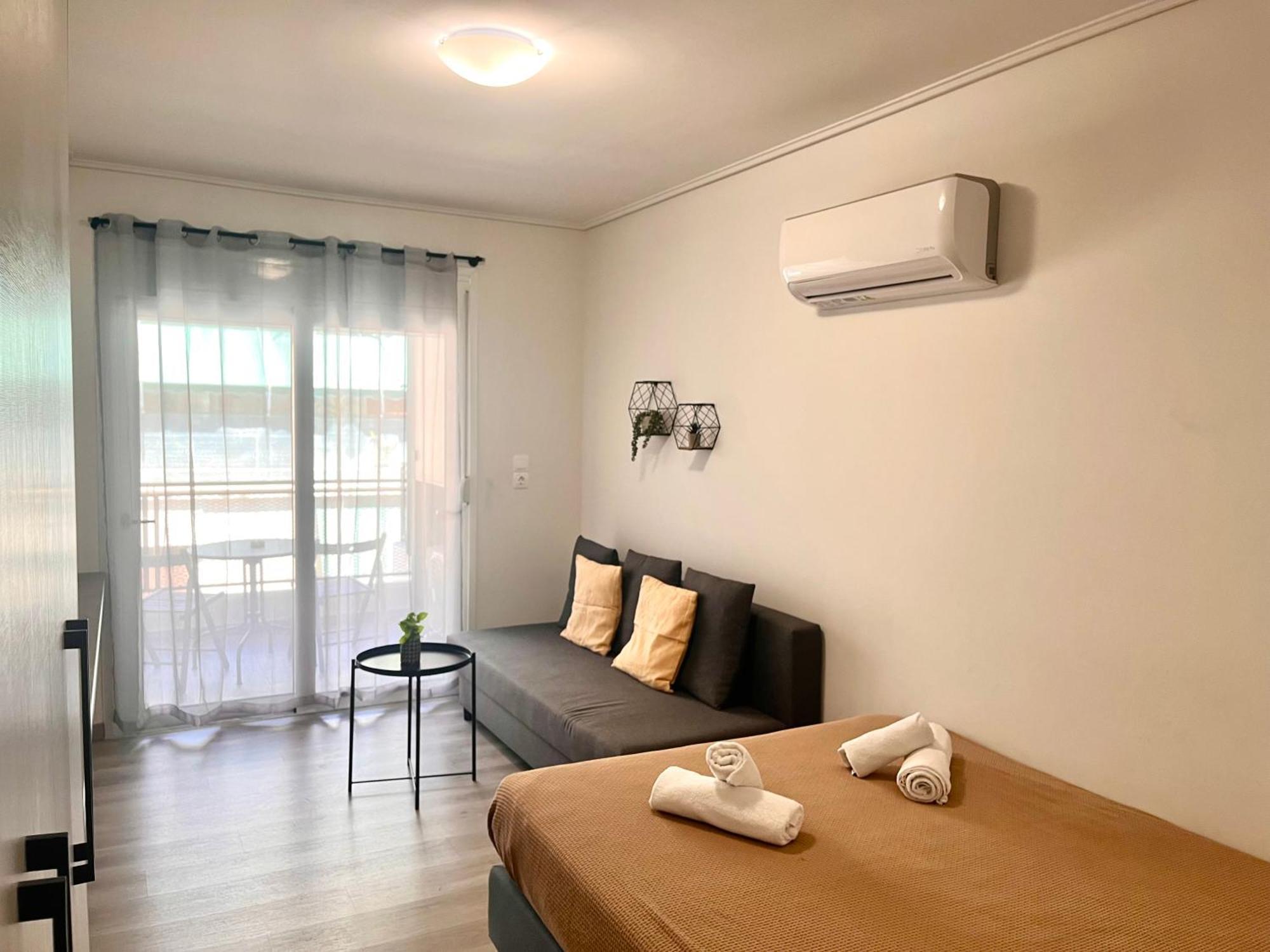 Elvita 4 Apartment