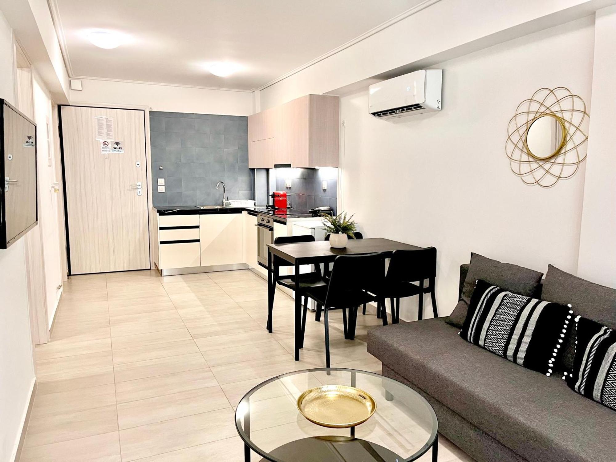 Elvita 4 Apartment *