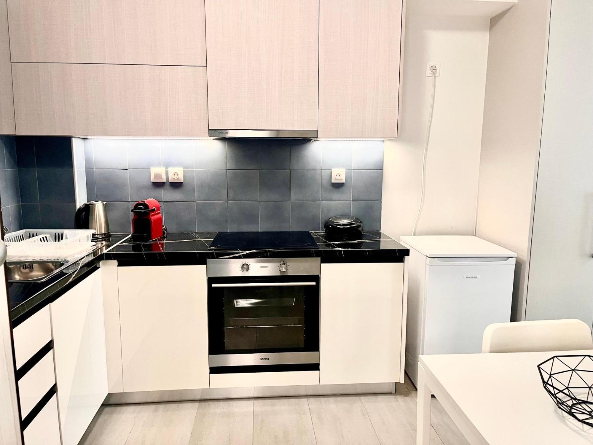 Apartment Elvita 4 *